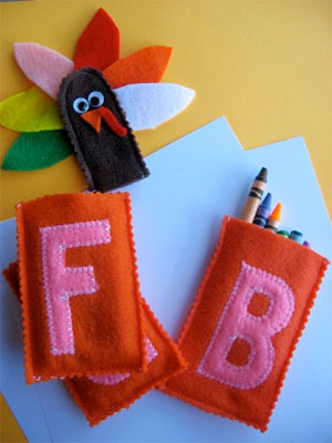 TurkeyFingerPuppetsandCrayonPouches TurkeyFingerPuppetsandCrayonPouches