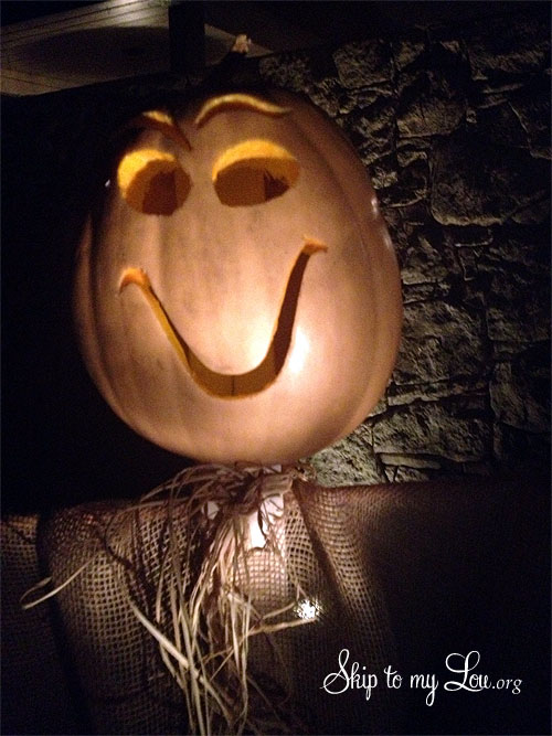 pumpkin scarecrow