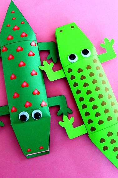 pillow-box-alligator-009-1.jpg
