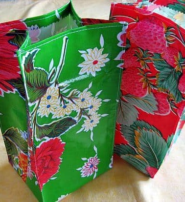 oil-cloth-lunch-sacks-10.jpg