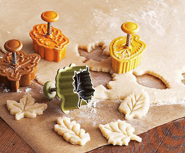 fall-leaves-piecrust-cutters.gif