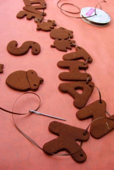 give-thanks-garland-1.jpg