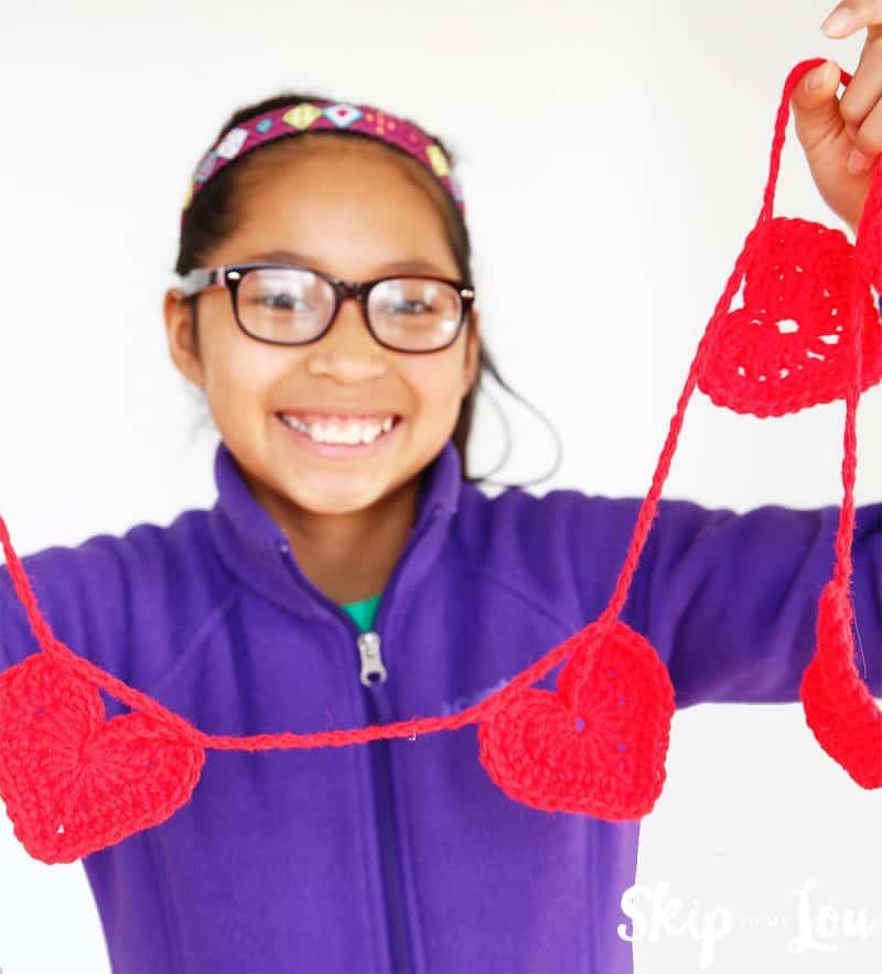easy crochet heart garland