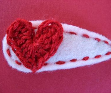 crochet-heart hair-clip.jpg