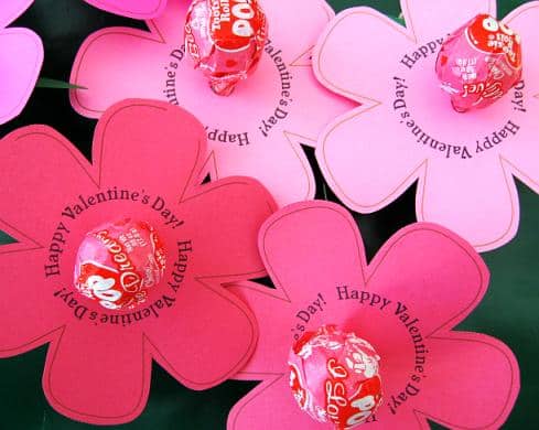 Red and pink lollipop lilies with the words "Happy Valentine's Day" printed on them.