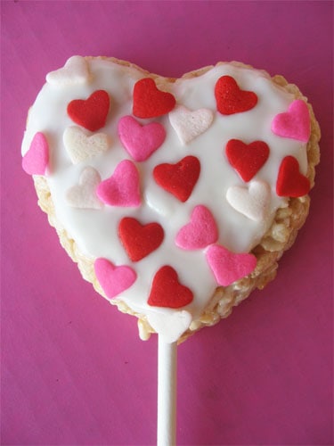 HeartRiceKrispiePops.jpg