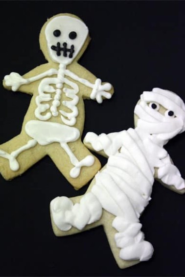 Mummy-and-Skeleton-Cookies.jpg