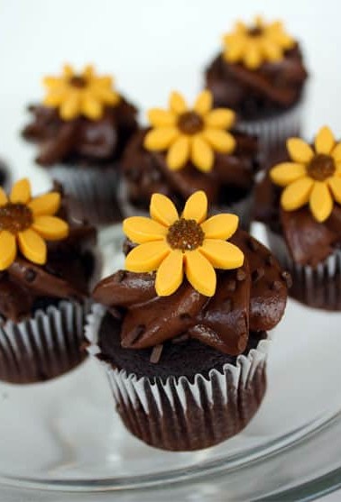 Fondant-sunflowers.jpg