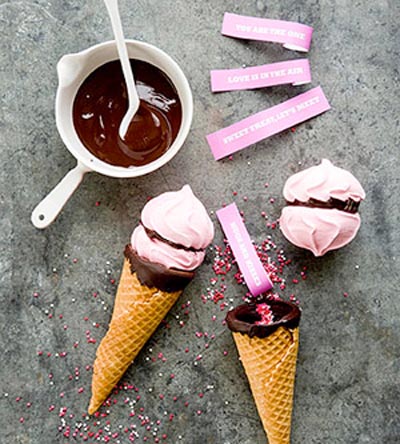 Valentine Meringue Cones