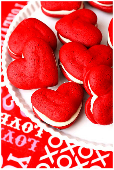 heart shaped whoppie pies