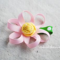 Loopy Flower Hairclip