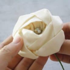 rose fabric flower tutorial