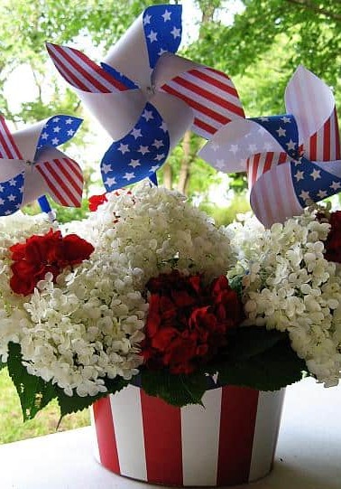 fourth-of-july-centerpiece-2008.jpg