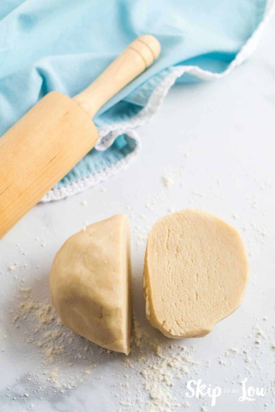 ball of pie crust