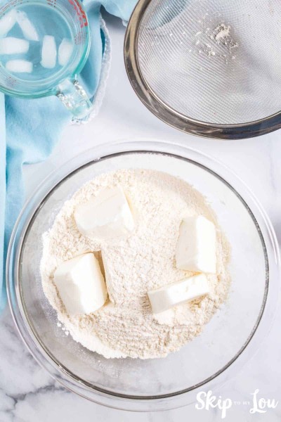 making pie crust