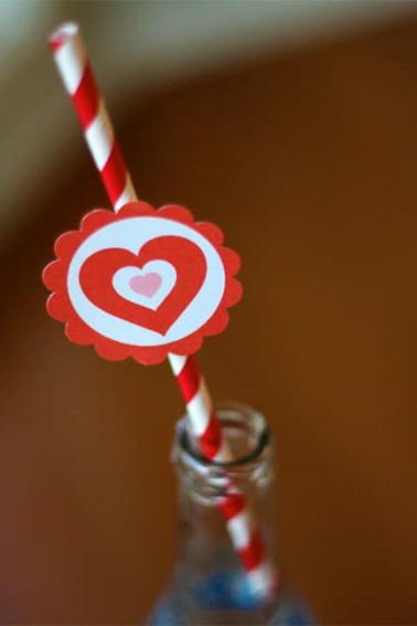 Valentine-straws.jpg
