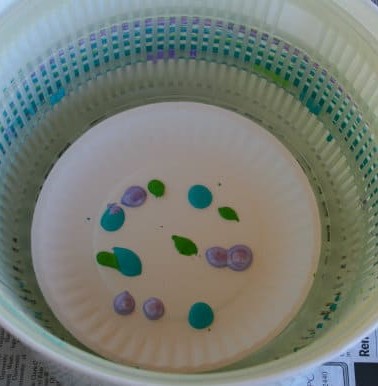 spin art with salad spinner