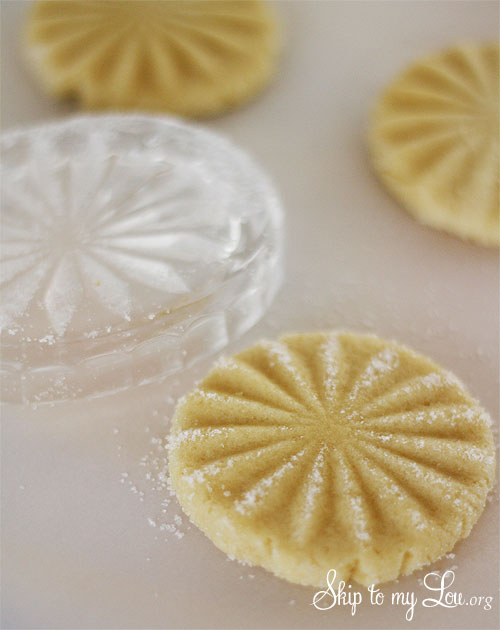 pressedsugarcookieballs