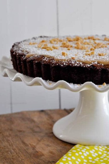 Brownie-Tart-with-White-Chocolate-Biscoff-Ganache-1-12.jpg