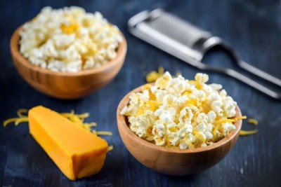 cheddar cheese flavored popcorn