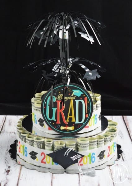 cake made of money