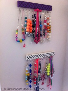 Sumo's Sweet Stuff - Wooden Necklace Display