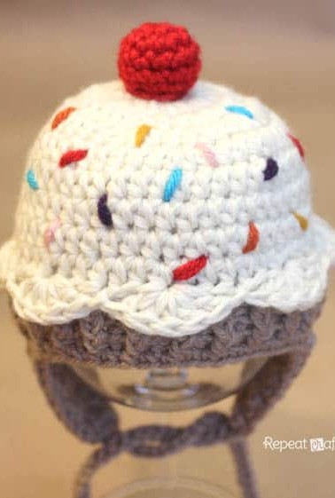 crochet Cupcake hat
