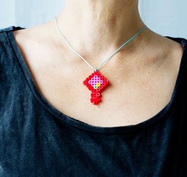 FunSummerNecklaceDIY2.jpg
