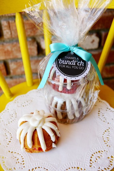 bundt cakes with printable teacher thank you tag