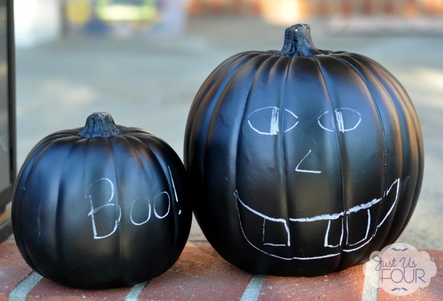 Writing-on-Chalkboard-Pumpkins_wm-640x435 chalkboard pumpkins