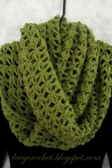 Lacy_Infinity_Scarf
