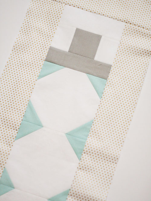 Skiptomyloupinitsnowmantablerunner-border