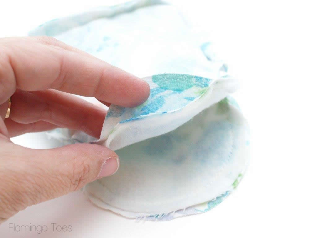 sewing opening of purse