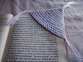 Crochet corner bookmark