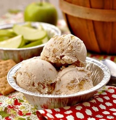 apple-pie-ice-cream.jpg