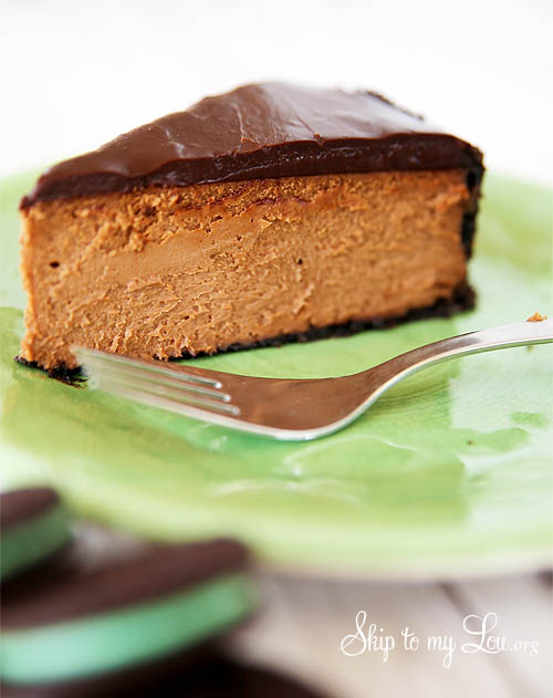 easy chocolate cheesecake with chocolate mint crust