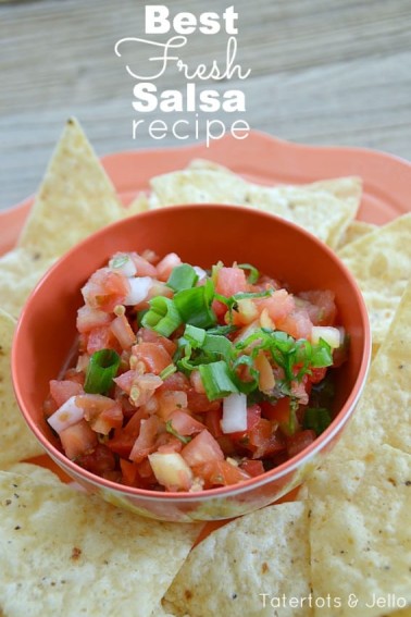 best-fresh-salsa-recipe-at-tatertots-and-jello.jpg