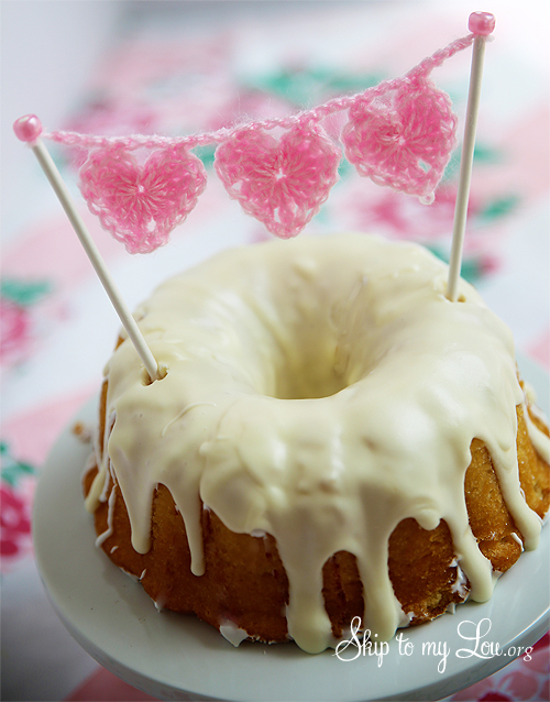 crochet heart cake bunting