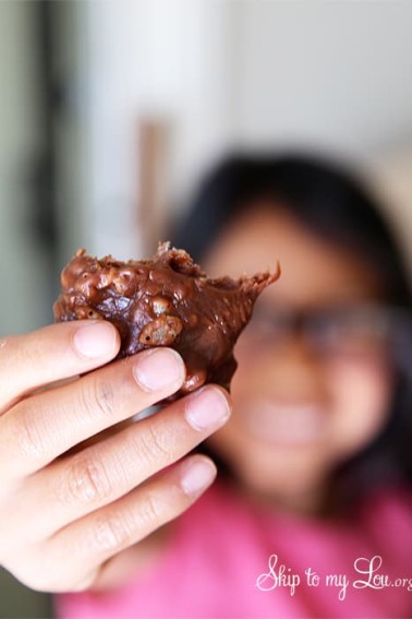 delicious-no-bake-cookies.jpg