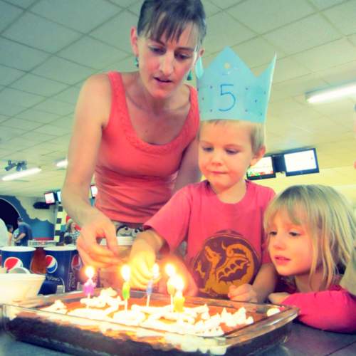 birthday paper crown