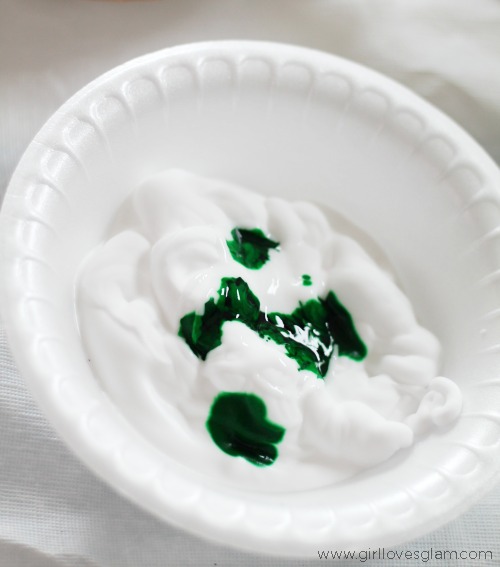 Easy puffy finger paint