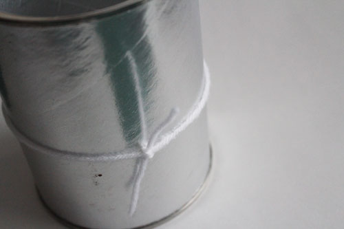 tie string around the can