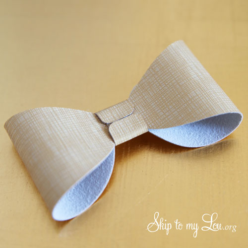 how to make bow napkin ring 3