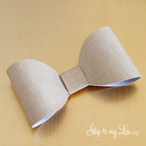 how to make bow napkin ring 4