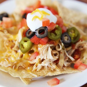 Slow-cooker-chicken-nachos.jpg