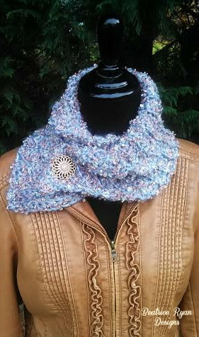 crochet cowl with broach
