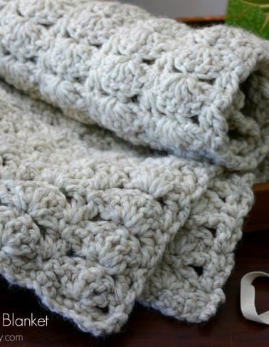 Crochet-Baby-Blanket-on-Everything-Etsy-650x487.jpg