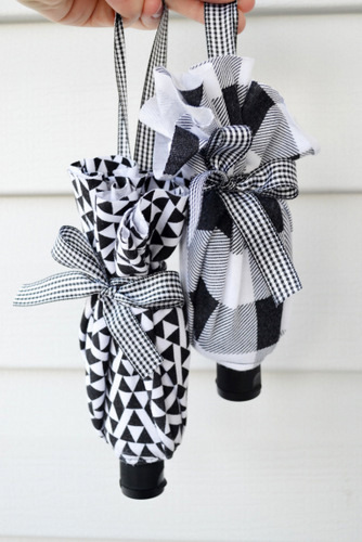 Hand Sanitizer Cozy Tutorial + Pattern  // lemon squeezy home