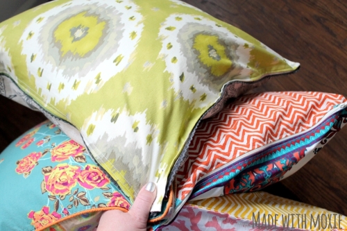 Made with Moxie: 20 Minute Throw Pillows