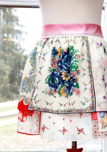 pretty vintage skirt style handkerchief apron